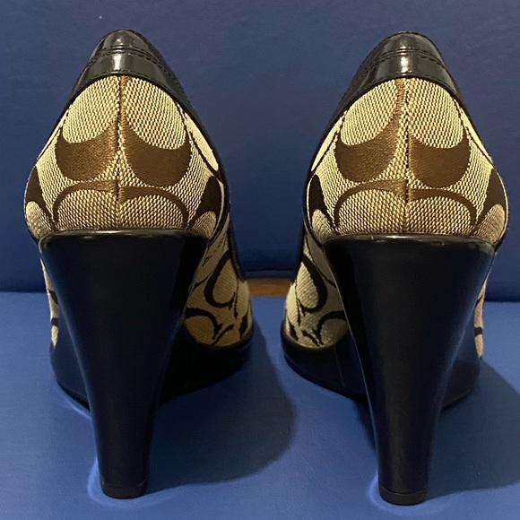 Coach KerryAnn Signature C brown wedge heels - Picture 3 of 15